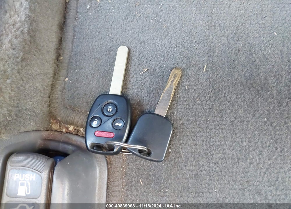 2005 HONDA ACCORD 2.4 EX VIN: 1HGCM568X5A034882