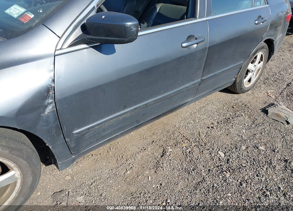2005 HONDA ACCORD 2.4 EX VIN: 1HGCM568X5A034882