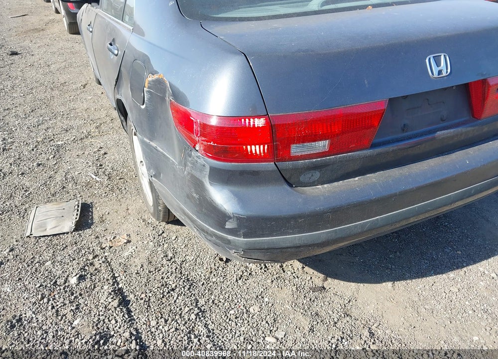 2005 HONDA ACCORD 2.4 EX VIN: 1HGCM568X5A034882