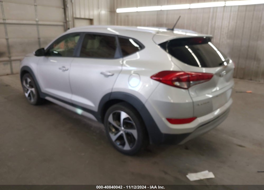 2017 HYUNDAI TUCSON SPORT VIN: KM8J3CA27HU582790