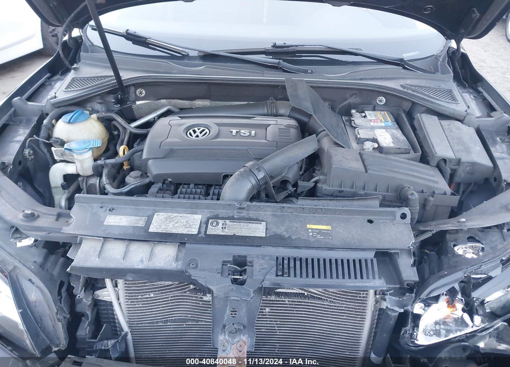2015 VOLKSWAGEN PASSAT VIN: 1VWAT7A36FC089221