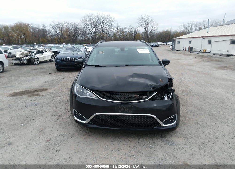 2019 CHRYSLER PACIFICA TOURING L VIN: 2C4RC1BG5KR650109