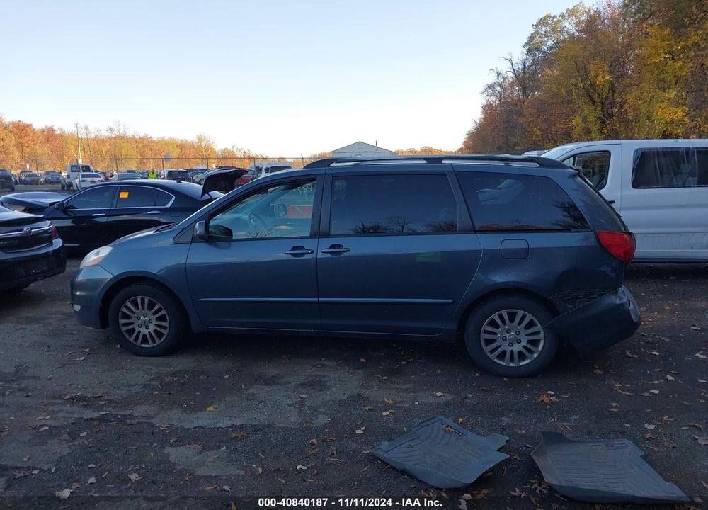 2008 TOYOTA SIENNA XLE VIN: 5TDZK22C28S104986