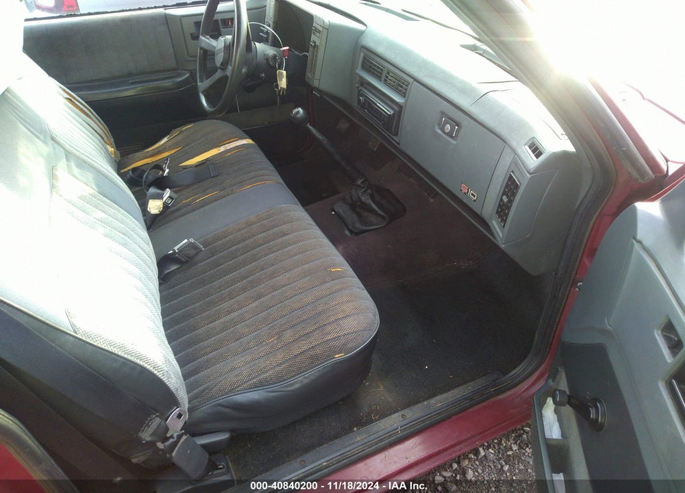 1993 CHEVROLET S TRUCK S10 VIN: 1GCCS14R8P0196799