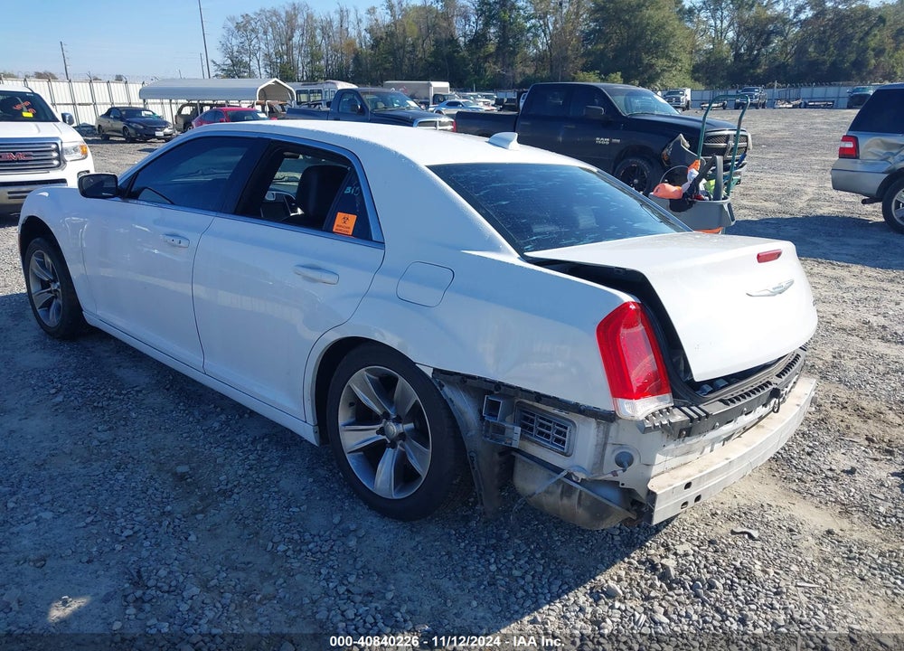 2015 CHRYSLER 300 LIMITED VIN: 2C3CCAAG9FH830510