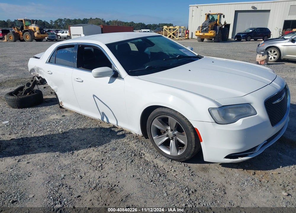 2015 CHRYSLER 300 LIMITED VIN: 2C3CCAAG9FH830510