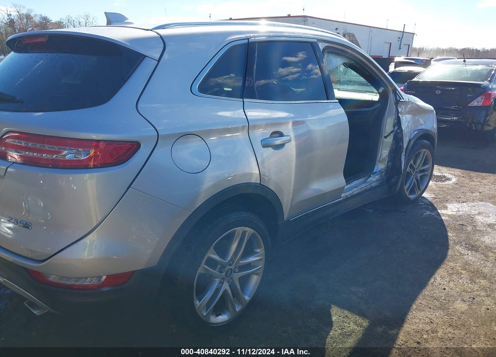 2015 LINCOLN MKC VIN: 5LMTJ2AH8FUJ12548