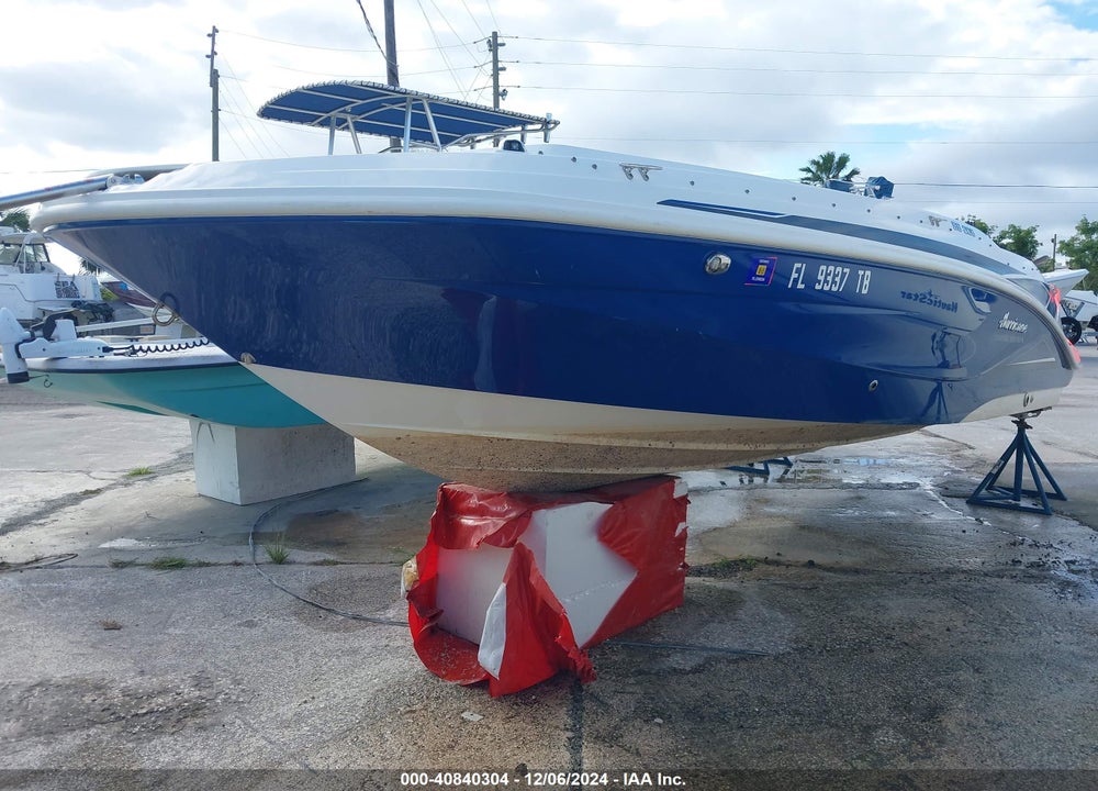 2022 HURRICANE BOAT VIN: GDY62588H122