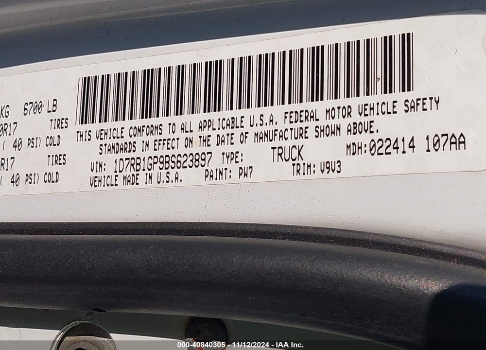 2011 RAM 1500 SLT VIN: 1D7RB1GP9BS623897