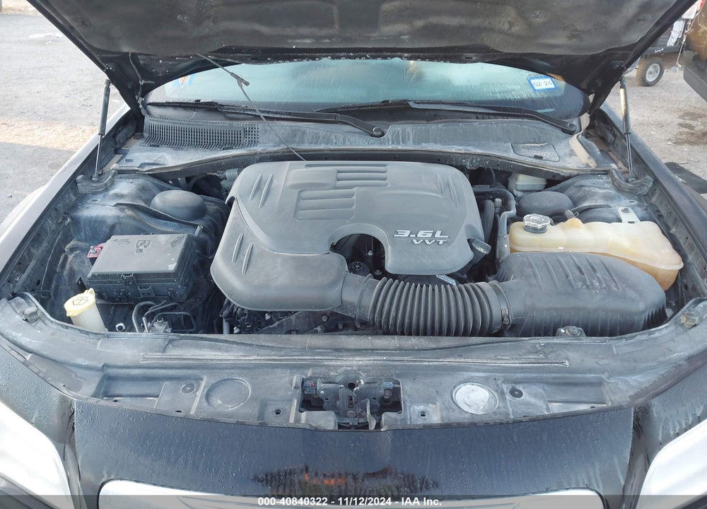 2014 CHRYSLER 300C VIN: 2C3CCAEG9EH365218