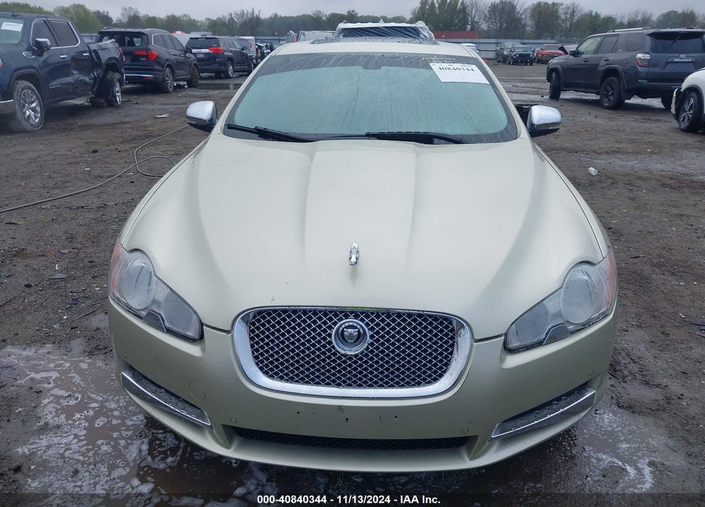 2010 JAGUAR XF PREMIUM VIN: SAJWA0GB2ALR52465