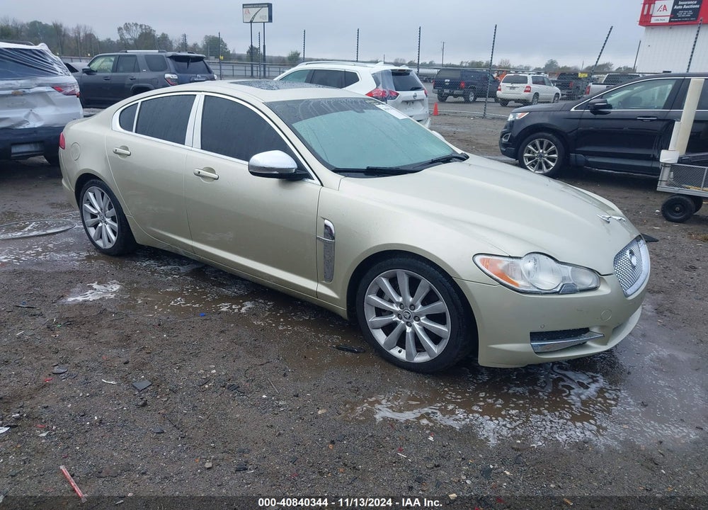 2010 JAGUAR XF PREMIUM VIN: SAJWA0GB2ALR52465
