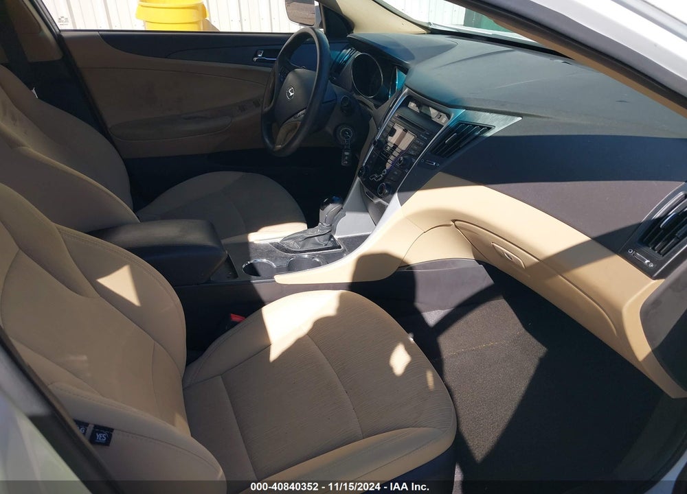 2012 HYUNDAI SONATA GLS VIN: 5NPEB4AC3CH496581