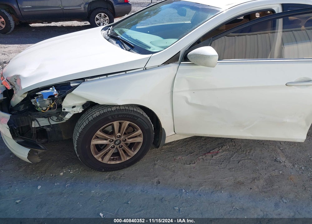 2012 HYUNDAI SONATA GLS VIN: 5NPEB4AC3CH496581