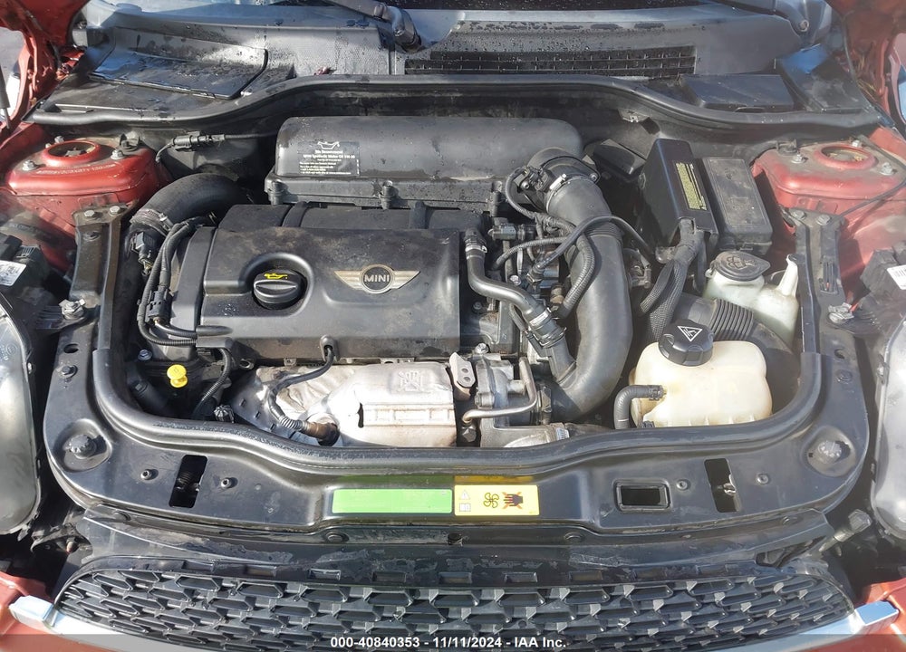 2011 MINI COOPER S VIN: WMWSV3C5XBTY12049