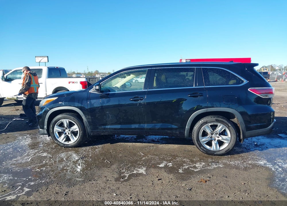2015 TOYOTA HIGHLANDER LIMITED PLATINUM V6 VIN: 5TDDKRFHXFS104272