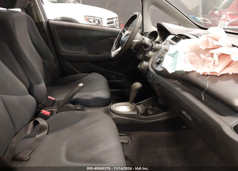 2011 HONDA FIT SPORT VIN: JHMGE8H51BC003293