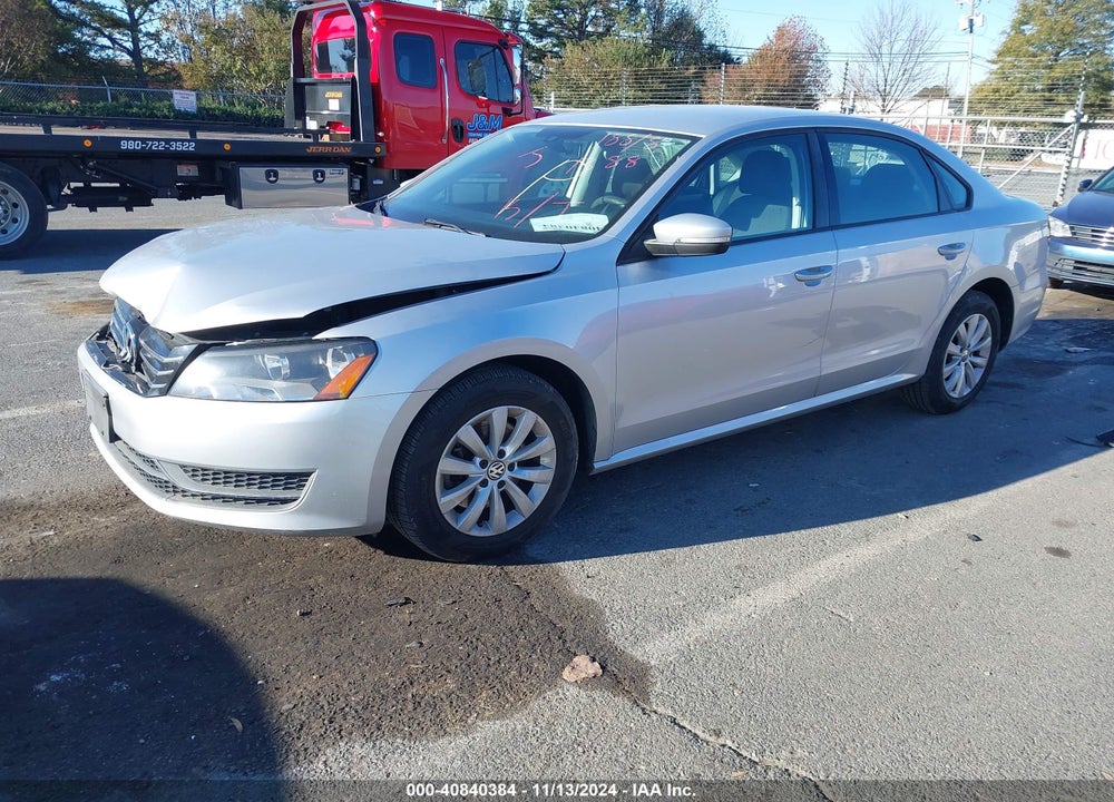 2013 VOLKSWAGEN PASSAT 2.5L S VIN: 1VWAH7A30DC001388