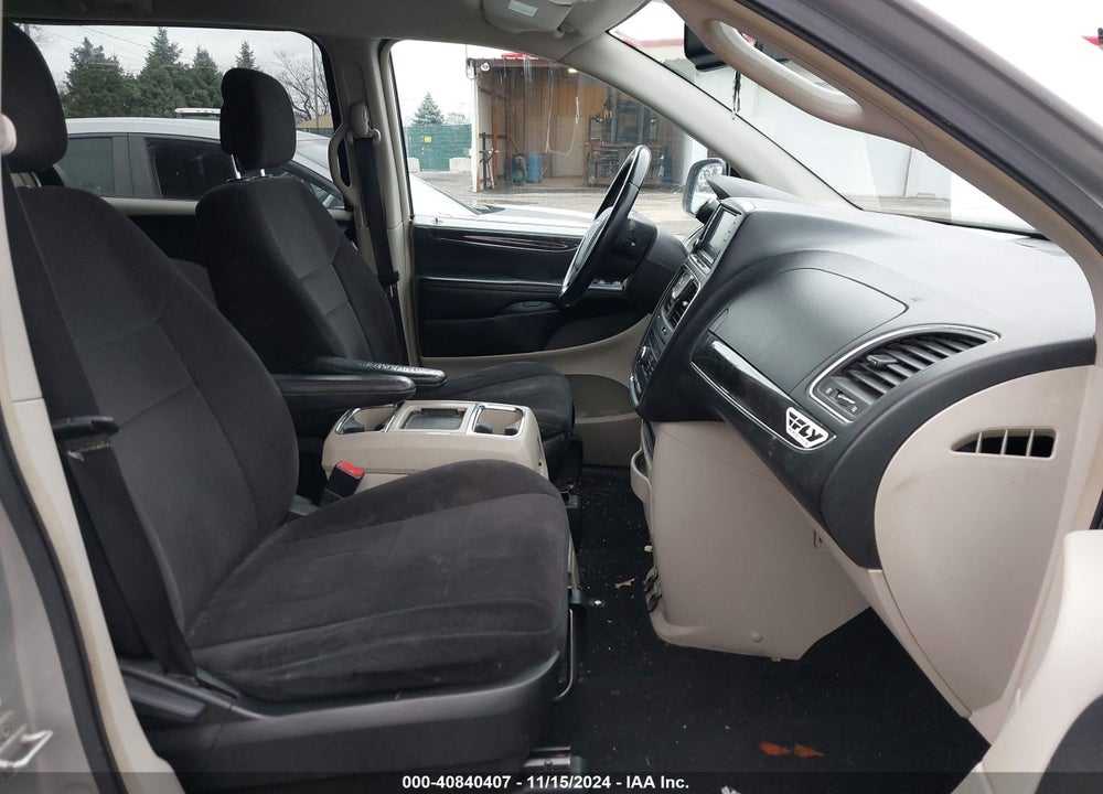 2011 CHRYSLER TOWN & COUNTRY TOURING VIN: 2A4RR5DG0BR746680