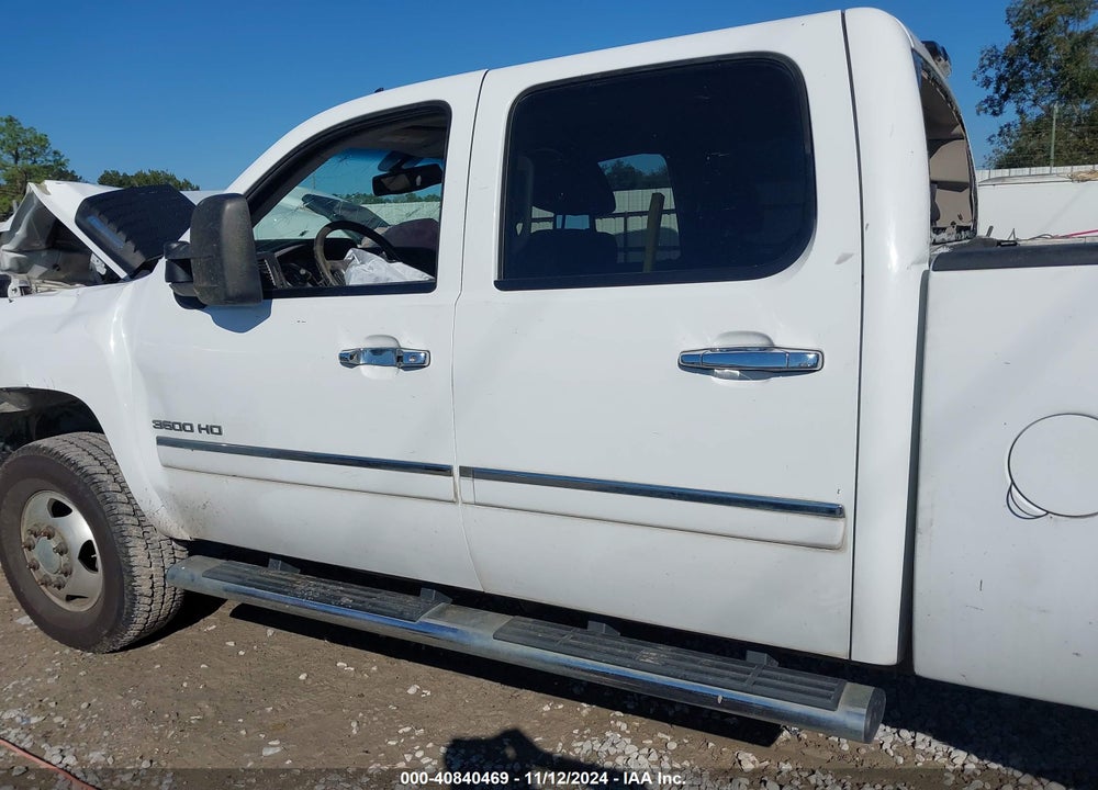 2014 CHEVROLET SILVERADO 3500HD LT VIN: 1GC4K0C84EF129604