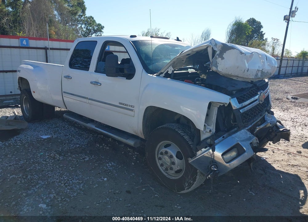 2014 CHEVROLET SILVERADO 3500HD LT VIN: 1GC4K0C84EF129604