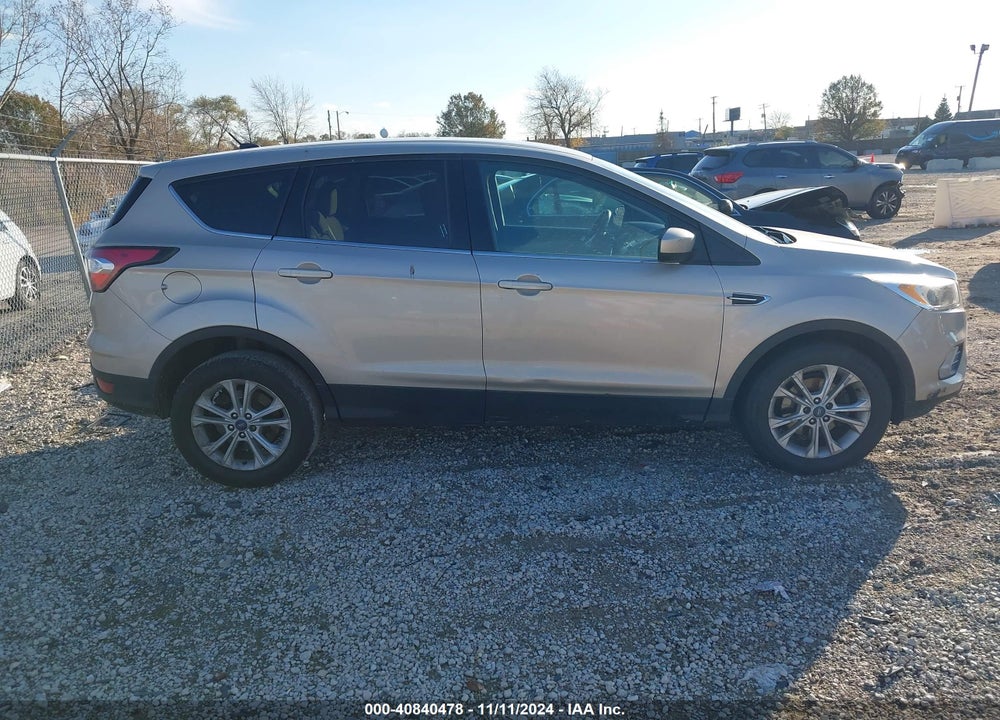 2017 FORD ESCAPE SE VIN: 1FMCU0GD0HUA40623