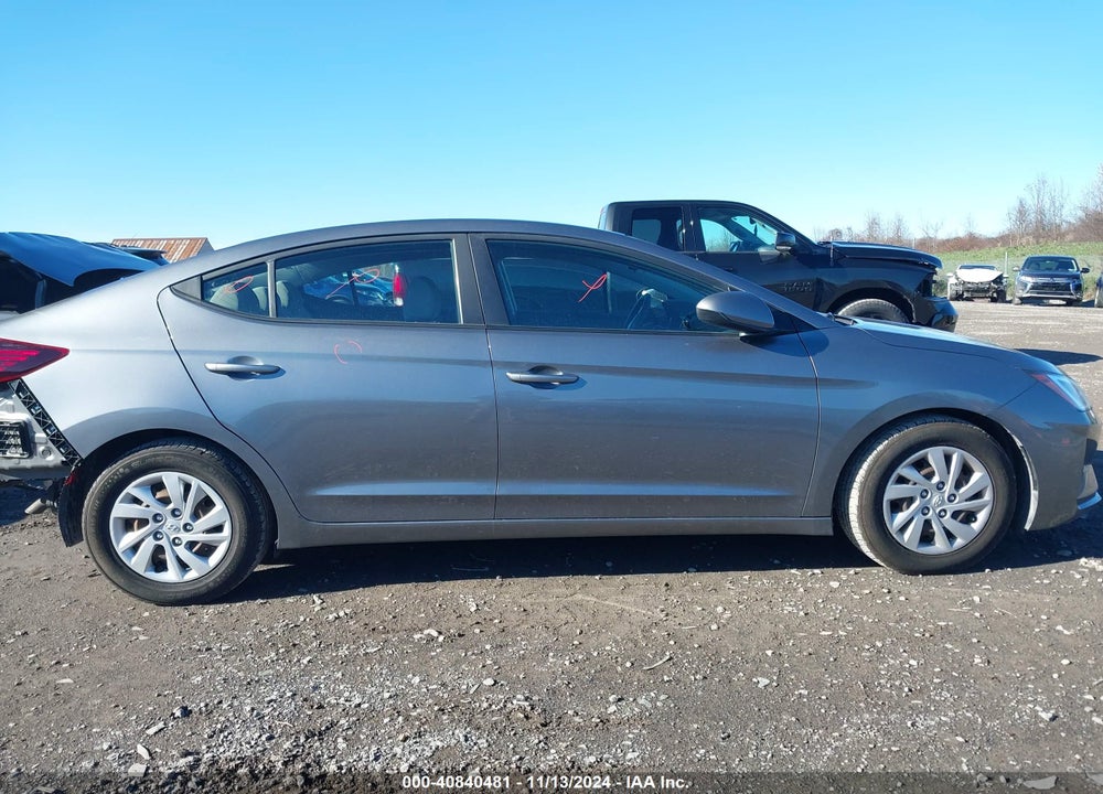 2019 HYUNDAI ELANTRA SE VIN: 5NPD74LF2KH437086