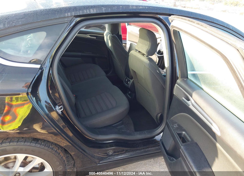 2019 FORD FUSION SE VIN: 3FA6P0HD8KR154364