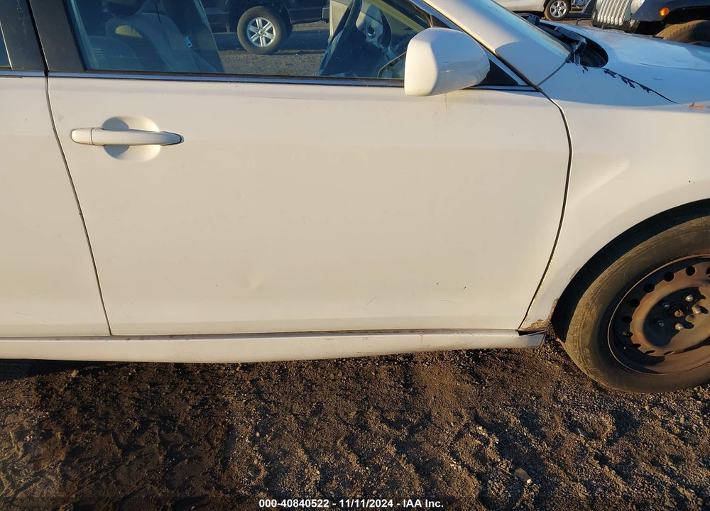 2011 TOYOTA CAMRY LE VIN: 4T1BF3EK5BU618800