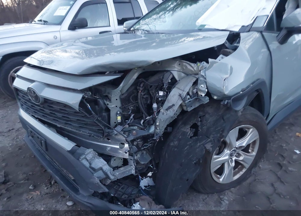 2020 TOYOTA RAV4 XLE VIN: 2T3P1RFV0LW087434