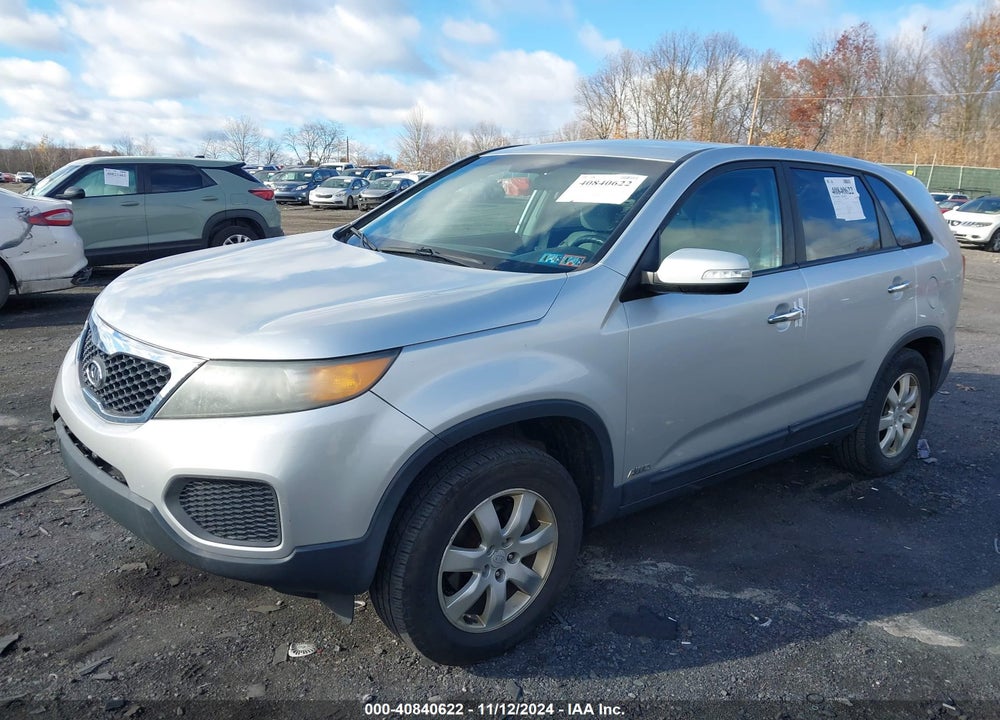 2011 KIA SORENTO LX VIN: 5XYKTCA16BG023756