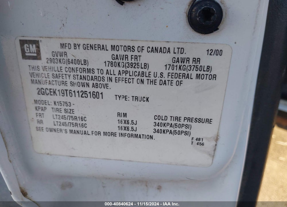 2001 CHEVROLET SILVERADO 1500 LS VIN: 2GCEK19T611251601