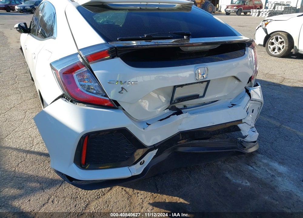 2018 HONDA CIVIC EX VIN: SHHFK7H5XJU220132