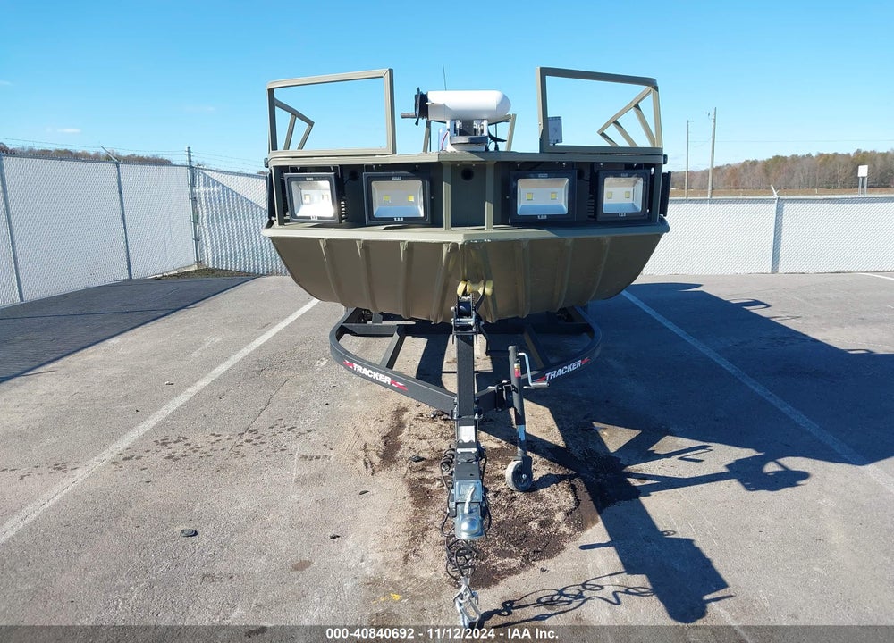 2022 TRACKER GRIZZLY VIN: BUJ50463J122