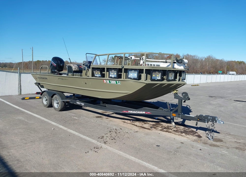 2022 TRACKER GRIZZLY VIN: BUJ50463J122