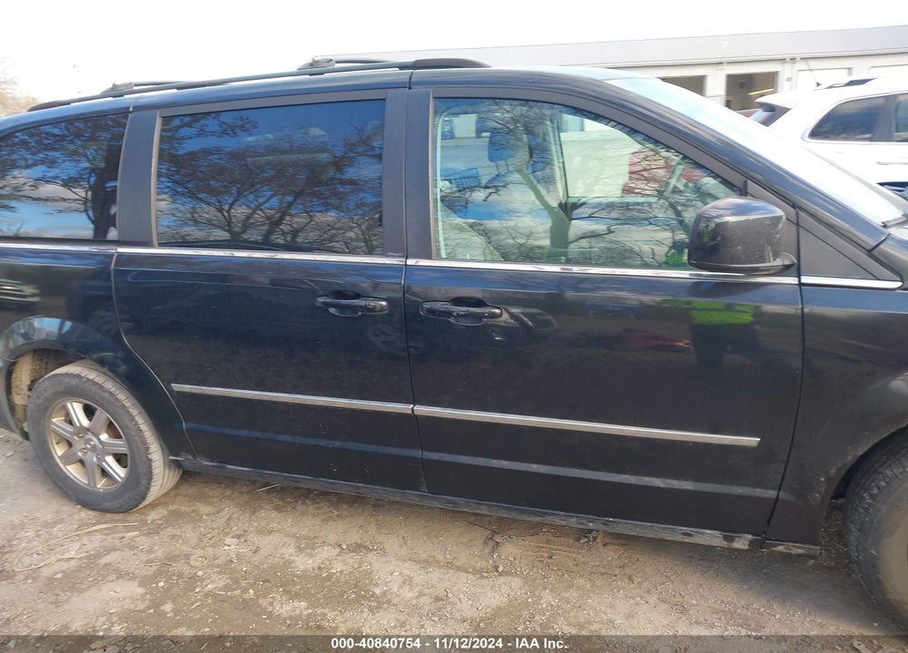 2010 CHRYSLER TOWN & COUNTRY TOURING VIN: 2A4RR5D11AR212453