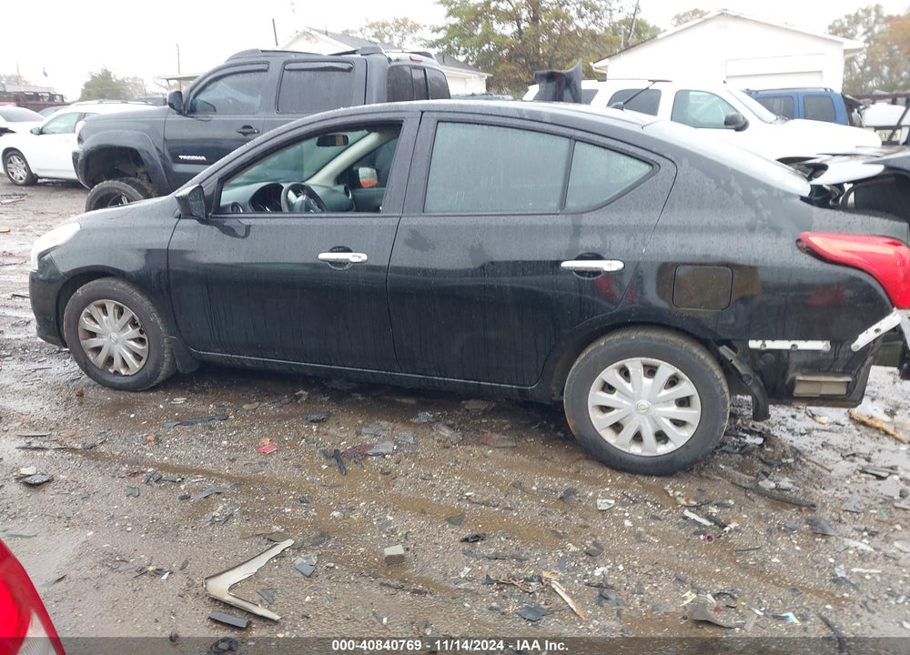2015 NISSAN VERSA 1.6 SV VIN: 3N1CN7AP0FL807281