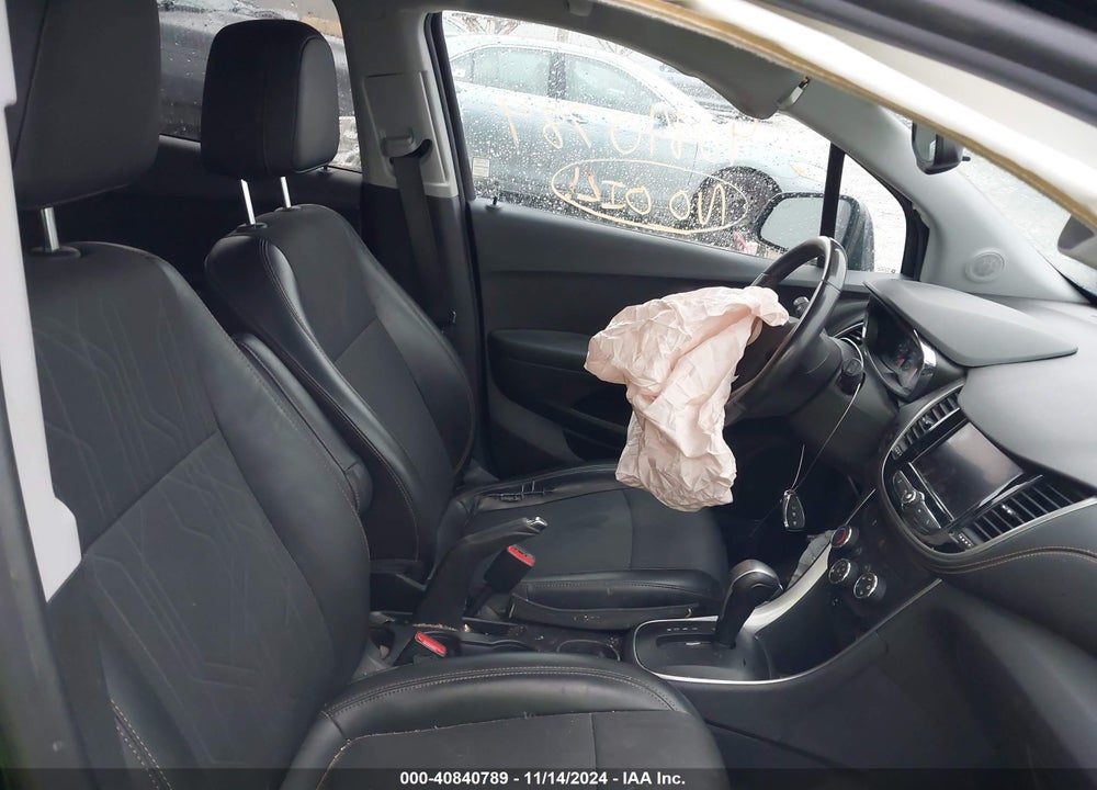 2020 CHEVROLET TRAX FWD LT VIN: 3GNCJLSB0LL227360