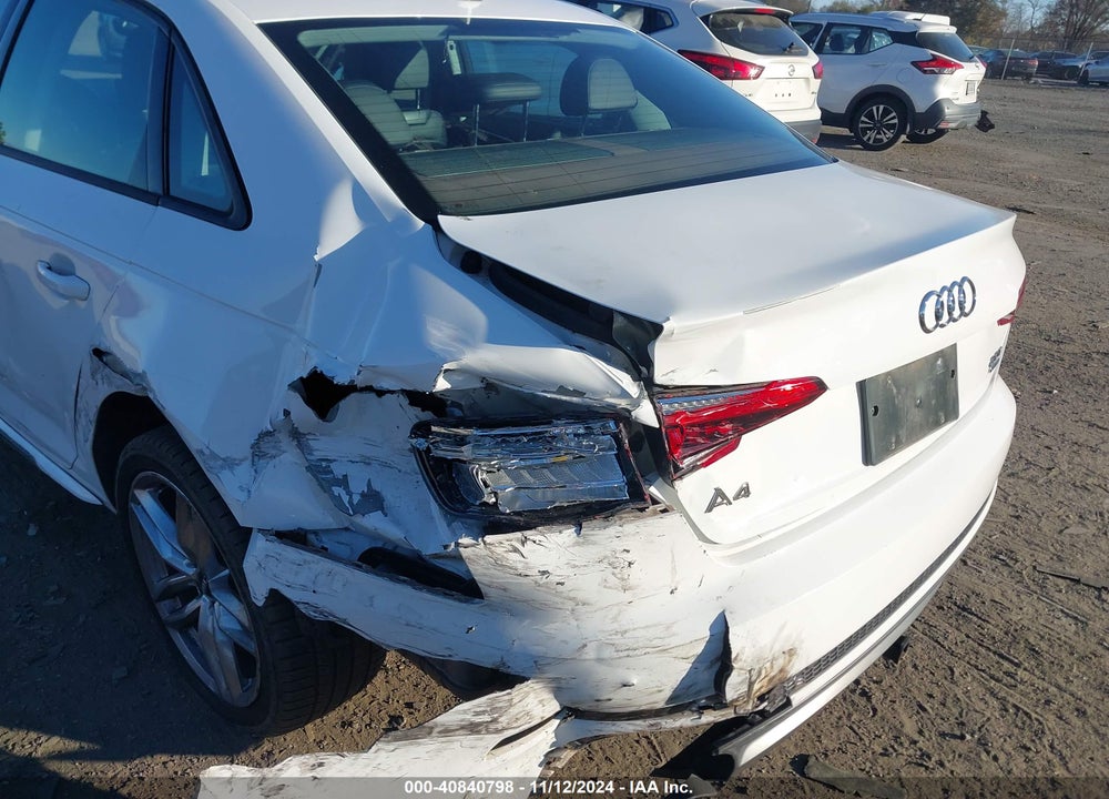 2017 AUDI A4 2.0T SEASON OF  PREMIUM VIN: WAUDNAF43HN045531