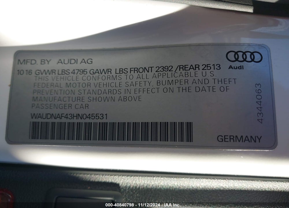 2017 AUDI A4 2.0T SEASON OF  PREMIUM VIN: WAUDNAF43HN045531