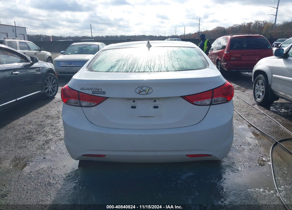 2013 HYUNDAI ELANTRA GLS VIN: 5NPDH4AE4DH311855