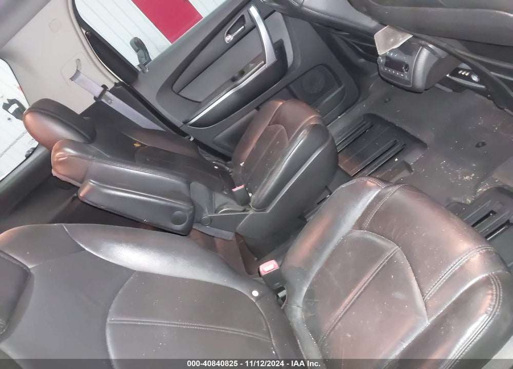2008 GMC ACADIA SLT-1 VIN: 1GKEV23728J217099