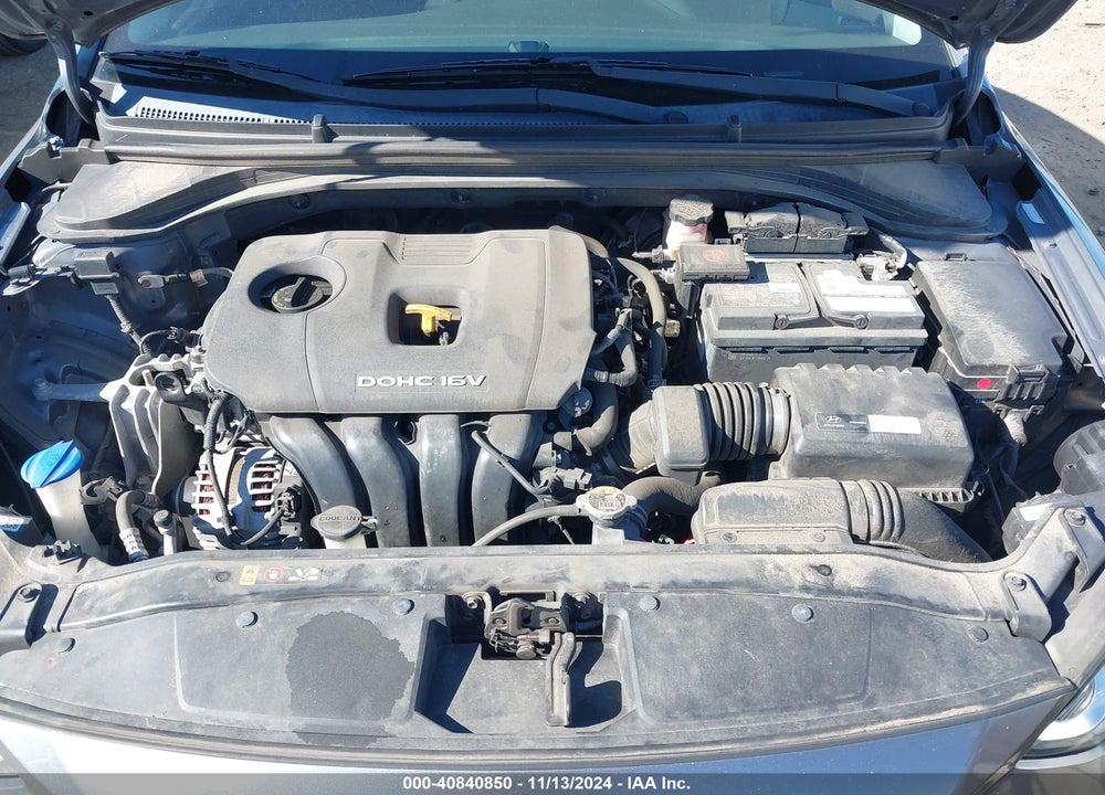 2018 HYUNDAI ELANTRA SE VIN: KMHD74LF5JU523671