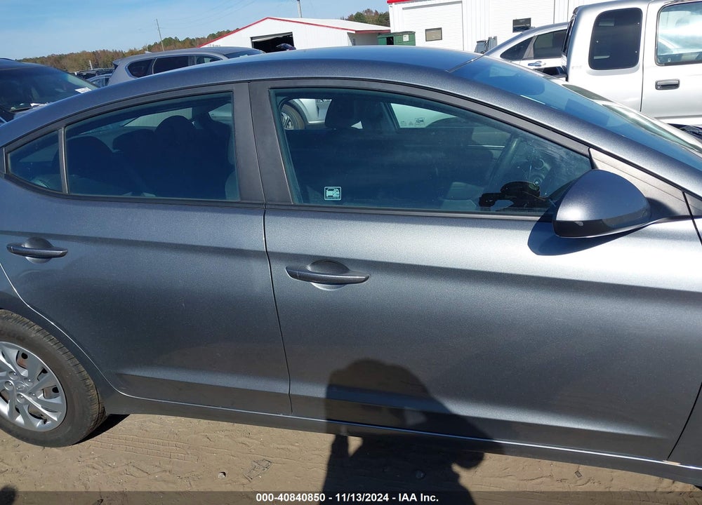 2018 HYUNDAI ELANTRA SE VIN: KMHD74LF5JU523671