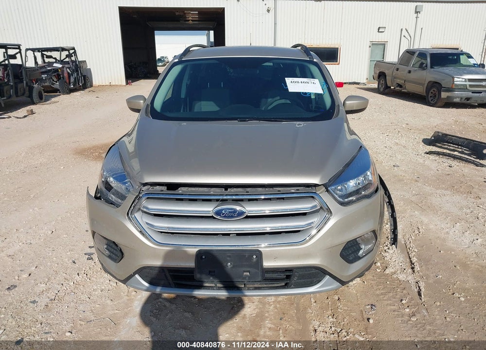 2018 FORD ESCAPE SE VIN: 1FMCU9GD8JUD42140
