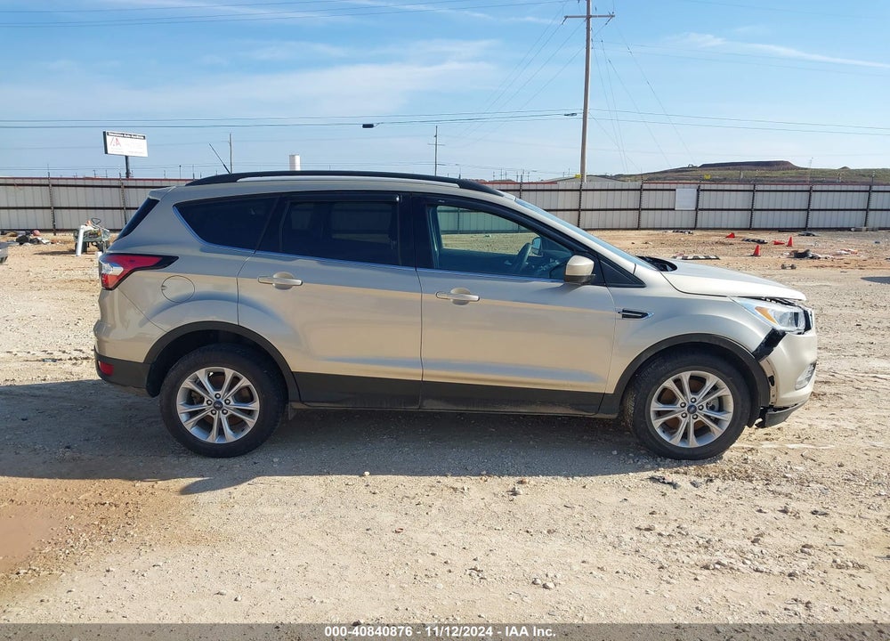 2018 FORD ESCAPE SE VIN: 1FMCU9GD8JUD42140