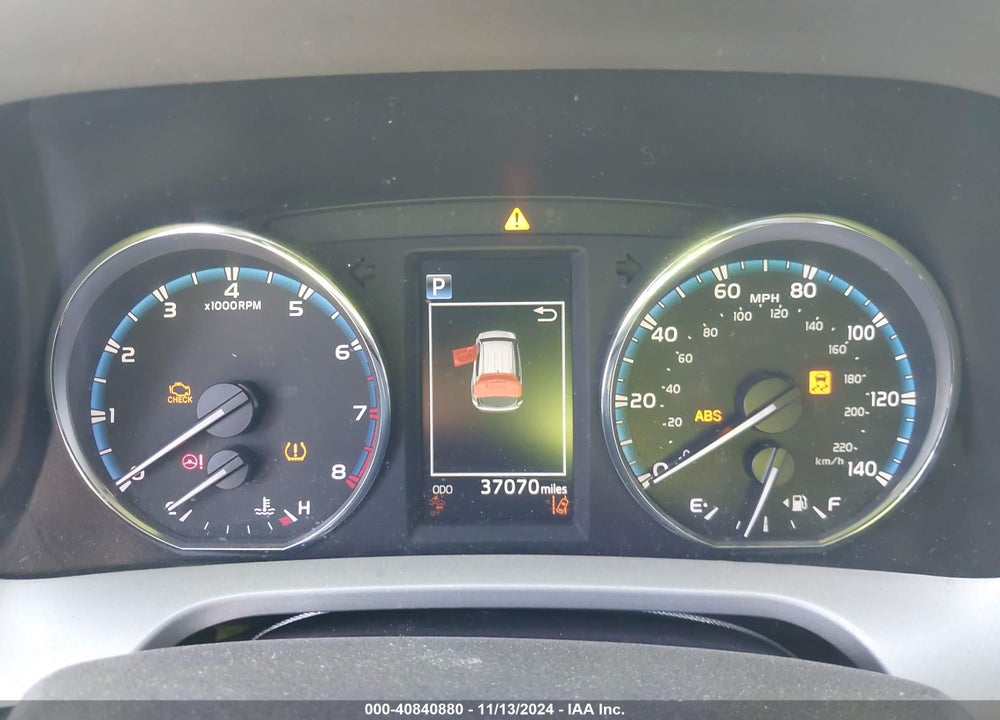 2017 TOYOTA RAV4 PLATINUM VIN: 2T3DFREV9HW676172