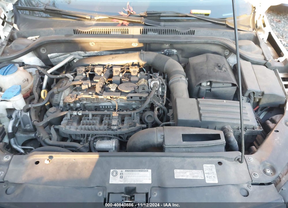 2015 VOLKSWAGEN JETTA 1.8T SE VIN: 3VWD17AJ0FM259671