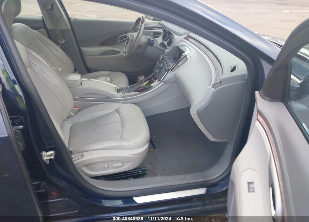 2010 BUICK LACROSSE CXS VIN: 1G4GE5EV1AF291054