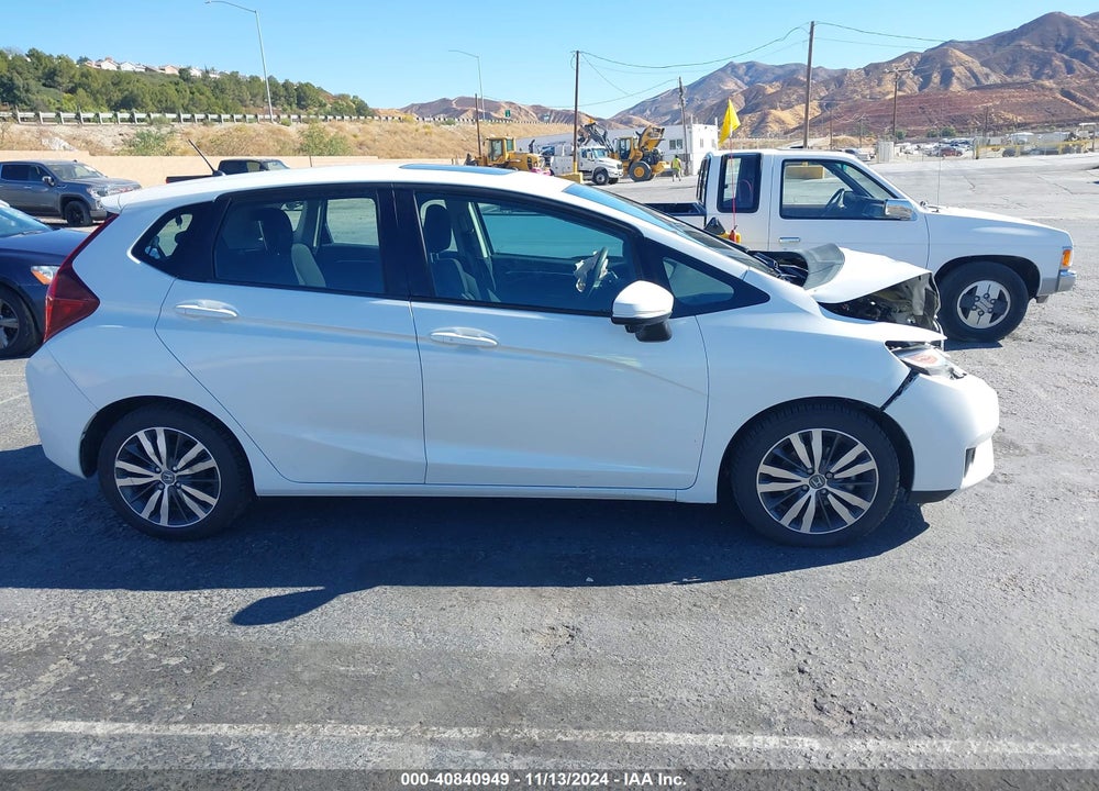 2015 HONDA FIT EX/EX-L VIN: 3HGGK5H84FM740304